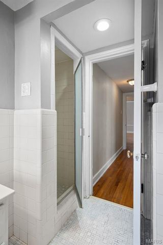 7545 Wellington Way 2B, St Louis, MO 63105