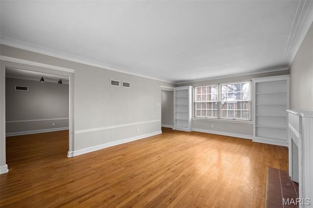 7545 Wellington Way 2B, St Louis, MO 63105