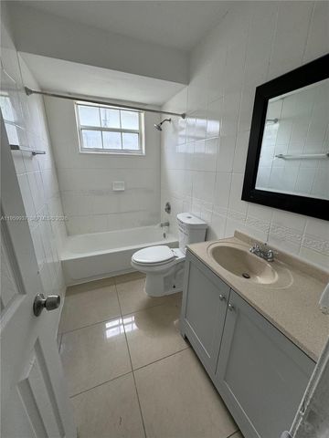 8521 NW 25th Ct, Sunrise, FL 33322