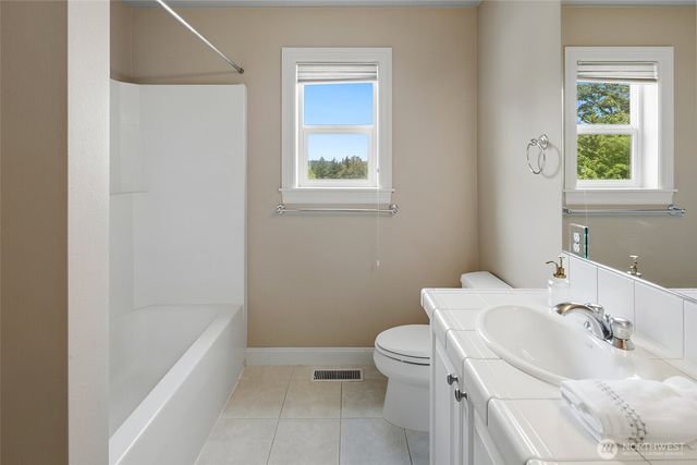 8701 113th Avenue SE, Newcastle, WA 98056