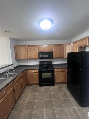 183 Washington Ave 208, Chelsea, MA 02150