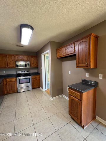 5108 Rocky Point Drive, Southaven, MS 38672