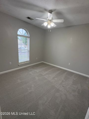 5108 Rocky Point Drive, Southaven, MS 38672