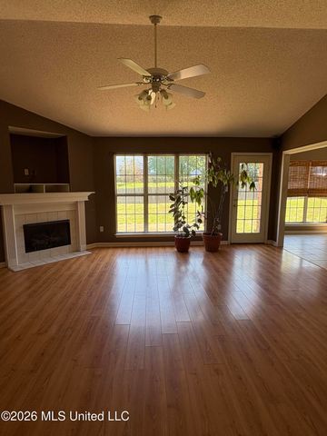 5108 Rocky Point Drive, Southaven, MS 38672