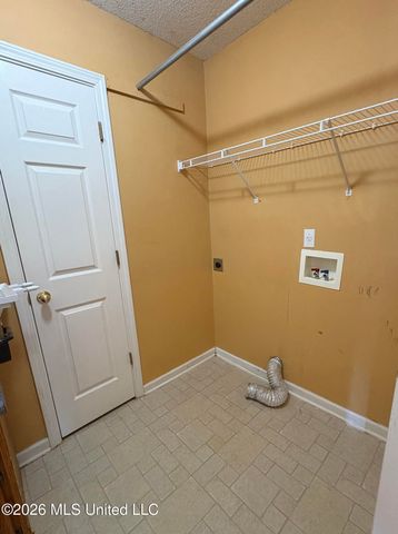 5108 Rocky Point Drive, Southaven, MS 38672