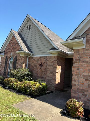 5108 Rocky Point Drive, Southaven, MS 38672
