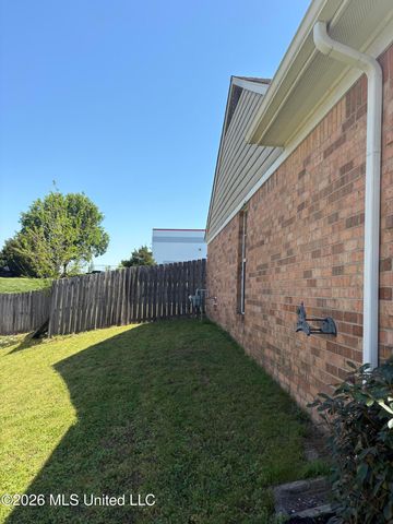 5108 Rocky Point Drive, Southaven, MS 38672