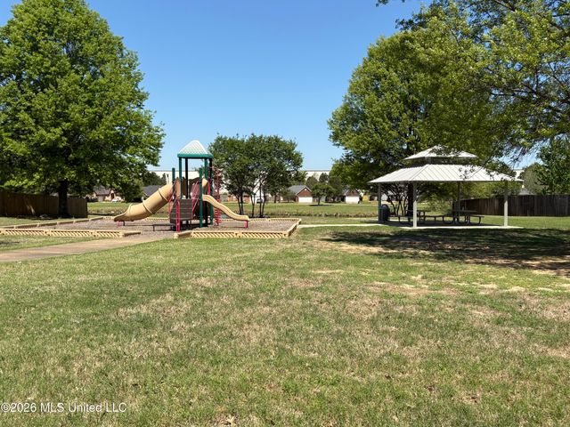 5108 Rocky Point Drive, Southaven, MS 38672