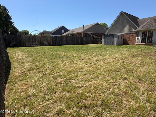 5108 Rocky Point Drive, Southaven, MS 38672