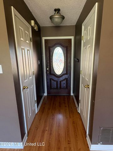 5108 Rocky Point Drive, Southaven, MS 38672