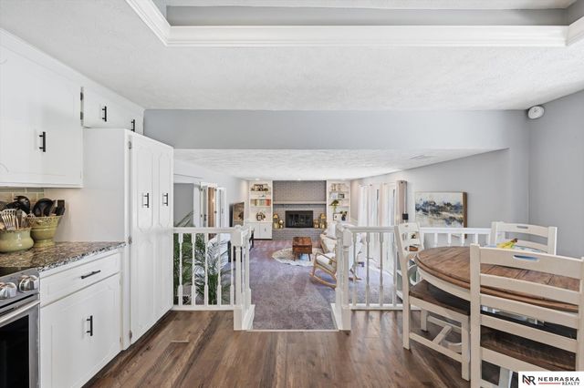 409 S 215Th Street, Elkhorn, NE 68022