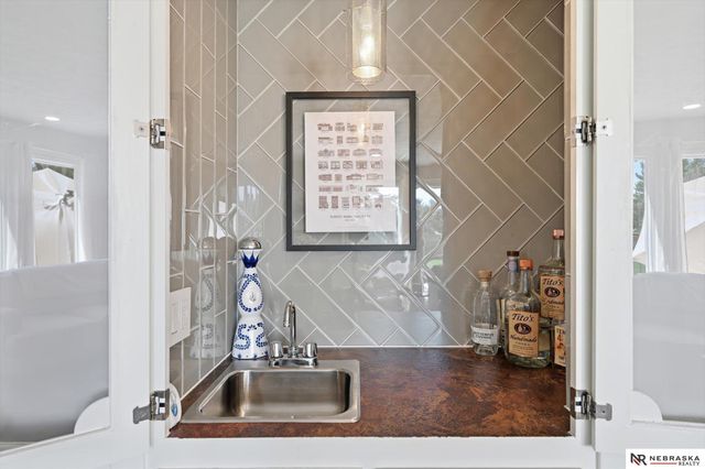 409 S 215Th Street, Elkhorn, NE 68022
