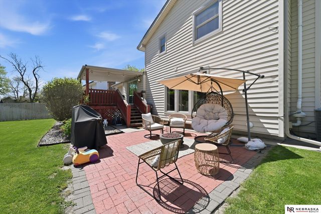 409 S 215Th Street, Elkhorn, NE 68022