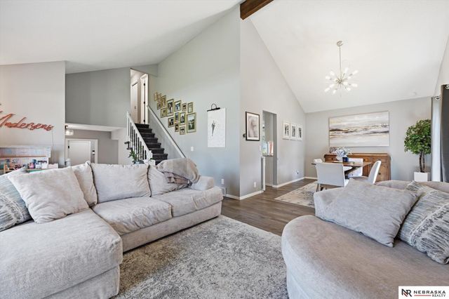 409 S 215Th Street, Elkhorn, NE 68022