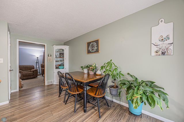 1630 12 Avenue S, Fargo, ND 58103