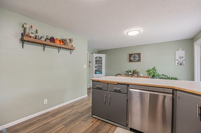 1630 12 Avenue S, Fargo, ND 58103