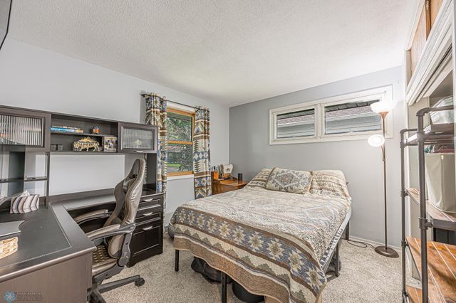 1630 12 Avenue S, Fargo, ND 58103