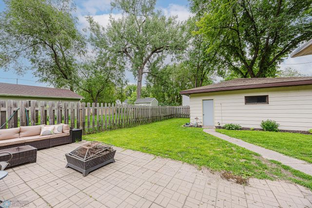 1630 12 Avenue S, Fargo, ND 58103