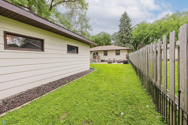 1630 12 Avenue S, Fargo, ND 58103