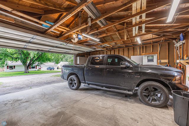 1630 12 Avenue S, Fargo, ND 58103