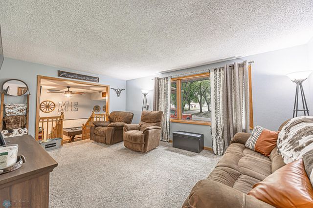 1630 12 Avenue S, Fargo, ND 58103
