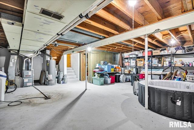 107 BROOKWOOD Court, Washington, IL 61571