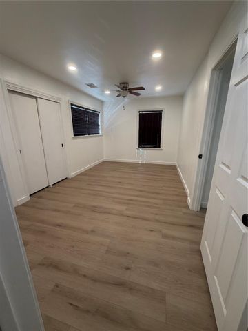 1206 Stonecrest Drive, Houston, TX 77018