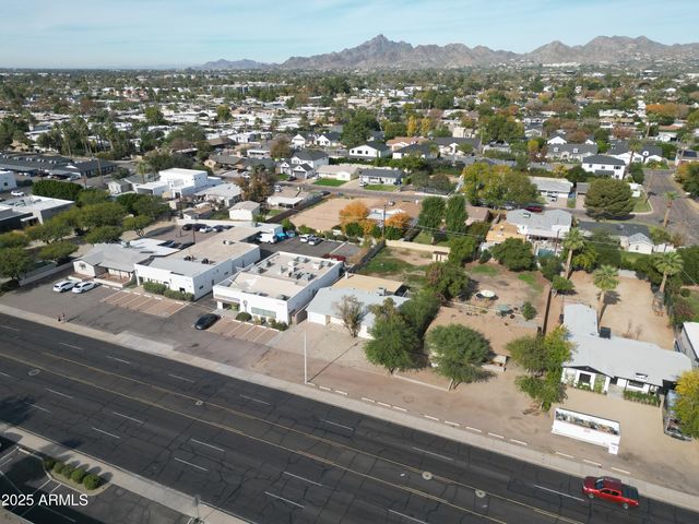 3834 E INDIAN SCHOOL Road, Phoenix, AZ 85018