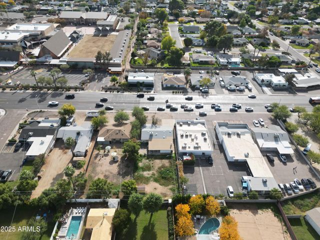 3834 E INDIAN SCHOOL Road, Phoenix, AZ 85018
