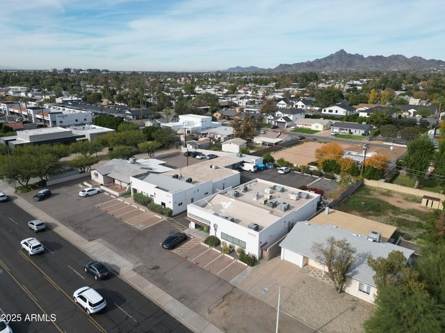 3834 E INDIAN SCHOOL Road, Phoenix, AZ 85018