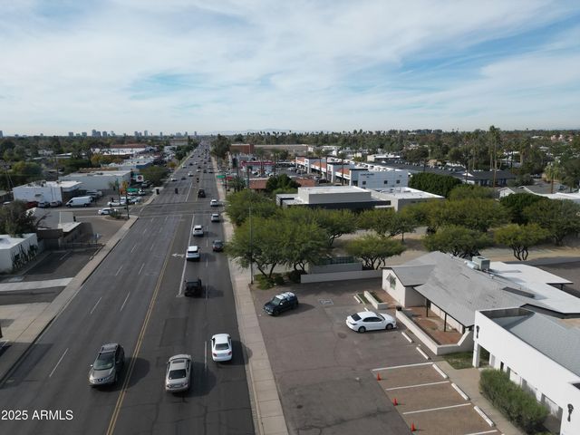 3834 E INDIAN SCHOOL Road, Phoenix, AZ 85018