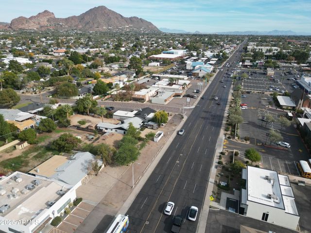 3834 E INDIAN SCHOOL Road, Phoenix, AZ 85018
