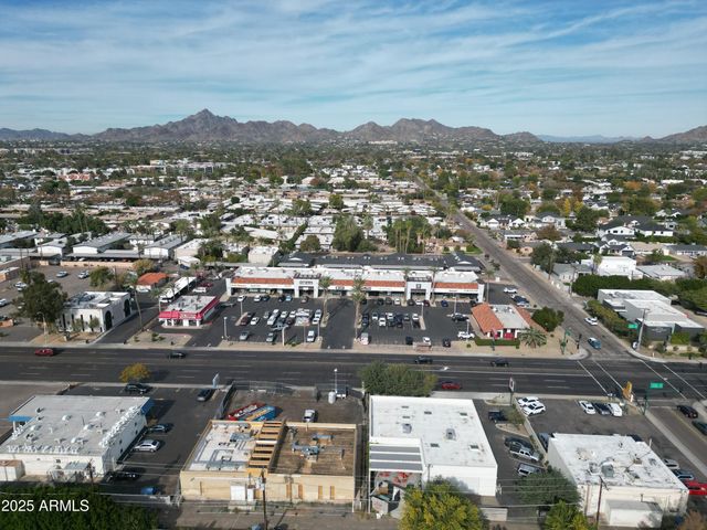 3834 E INDIAN SCHOOL Road, Phoenix, AZ 85018