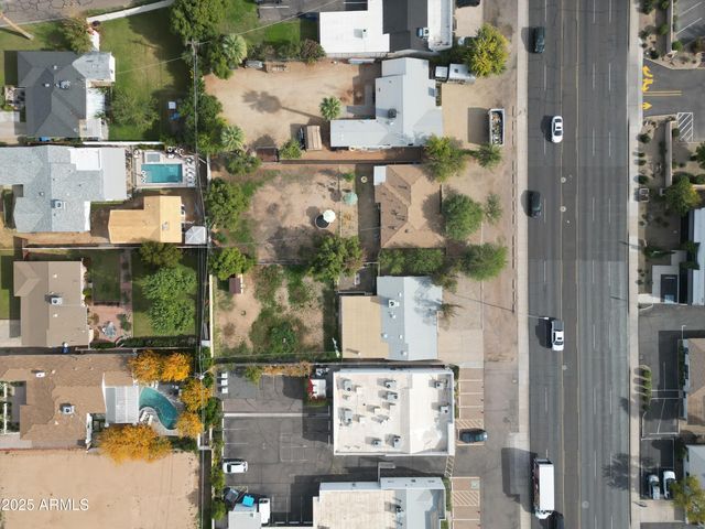 3834 E INDIAN SCHOOL Road, Phoenix, AZ 85018