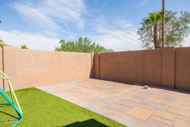 16023 S 40th Way, Phoenix, AZ 85048