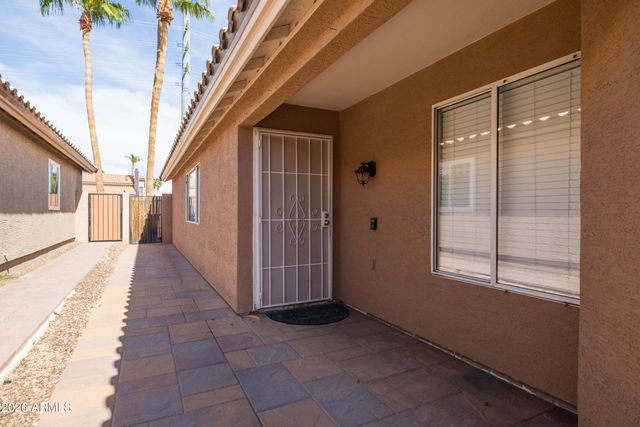 16023 S 40th Way, Phoenix, AZ 85048