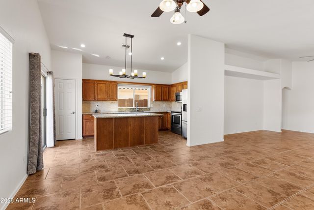 16023 S 40th Way, Phoenix, AZ 85048