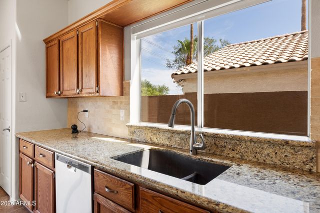 16023 S 40th Way, Phoenix, AZ 85048