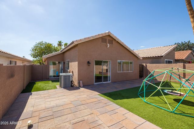 16023 S 40th Way, Phoenix, AZ 85048