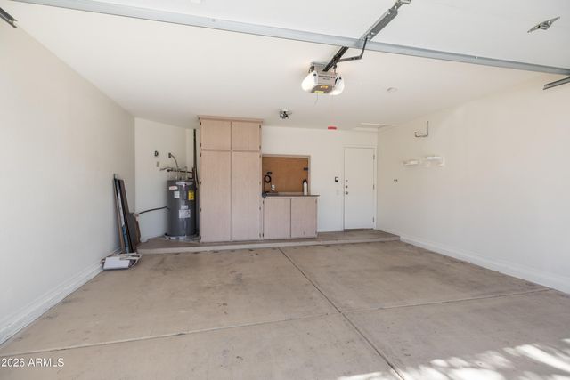 16023 S 40th Way, Phoenix, AZ 85048