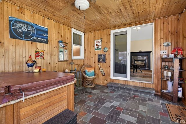 302 Bacon Street, Geddes, NY 13209