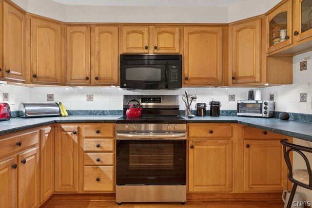 302 Bacon Street, Geddes, NY 13209