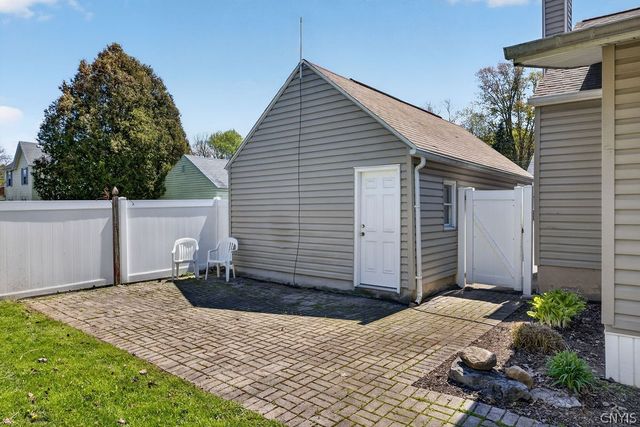302 Bacon Street, Geddes, NY 13209