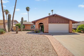 2651 W MCNAIR Street, Chandler, AZ 85224