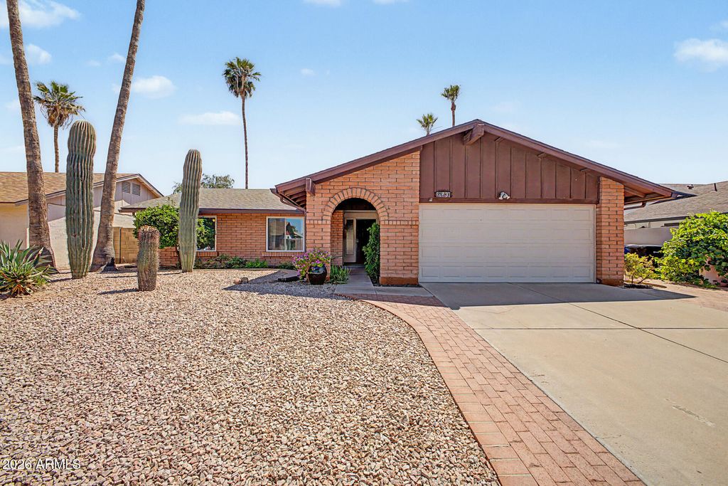 2651 W MCNAIR Street, Chandler, AZ 85224