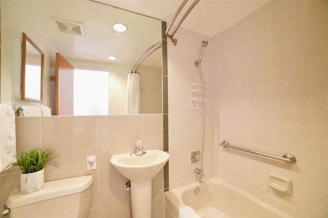 235 Sunrise Avenue 2217, Palm Beach, FL 33480