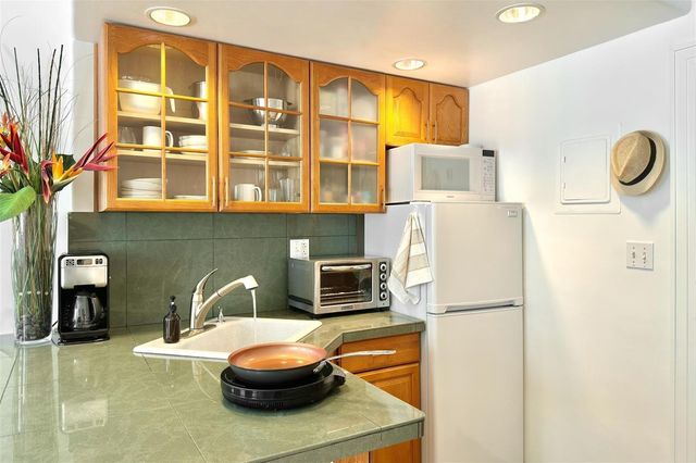 235 Sunrise Avenue 2217, Palm Beach, FL 33480