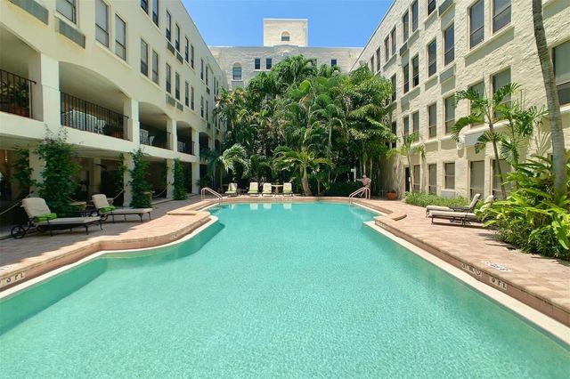 235 Sunrise Avenue 2217, Palm Beach, FL 33480