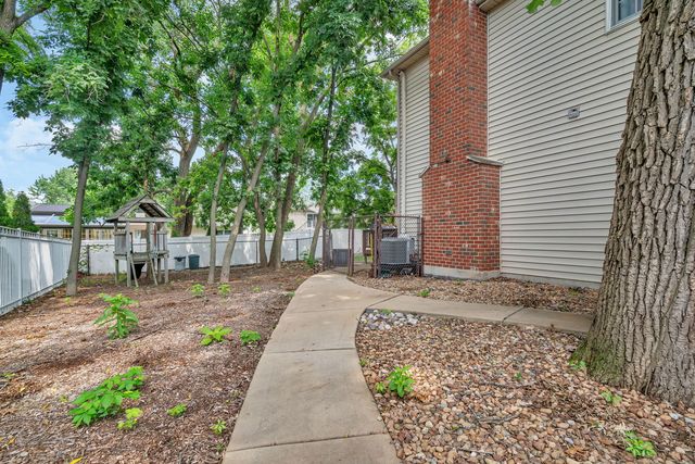 745 Feather Sound Drive, Bolingbrook, IL 60440