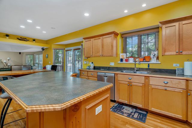745 Feather Sound Drive, Bolingbrook, IL 60440